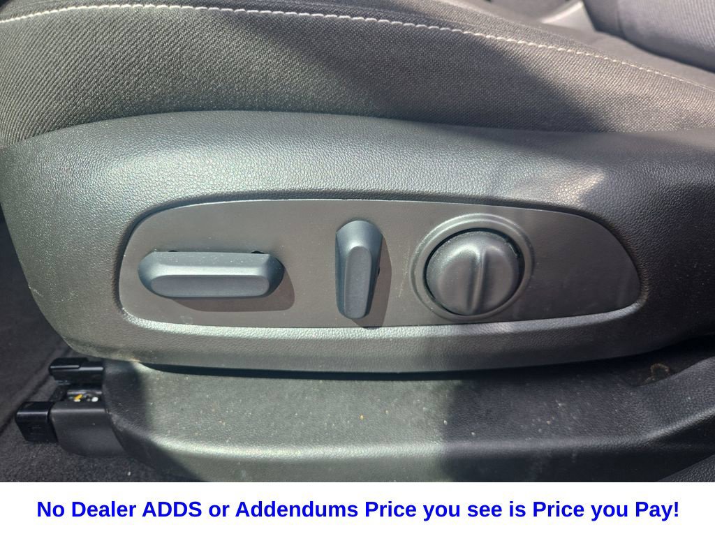 Used 2025 Chevrolet Blazer LT AWD/4WD image 15
