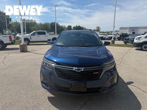 Used 2023 Chevrolet Equinox RS AWD/4WD image 2
