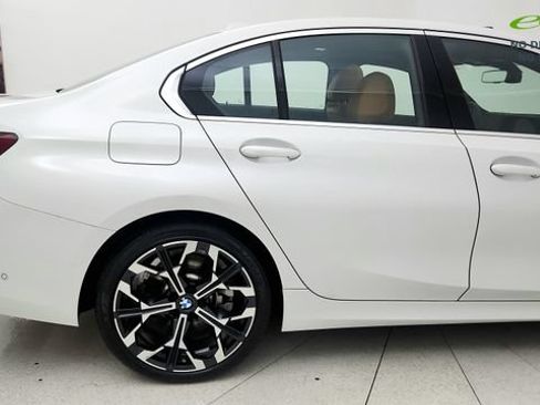 Used 2025 BMW 330i Sedan RWD image 24