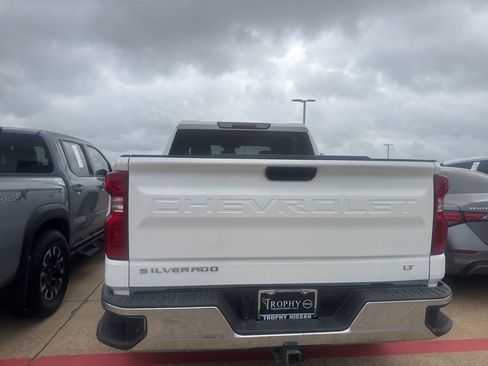 Used 2025 Chevrolet Silverado 1500 LT image 12