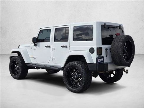 Used 2015 Jeep Wrangler Unlimited Sahara w/ Connectivity Group image 8