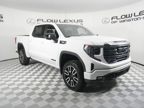 Used 2024 GMC Sierra 1500 AT4 w/ Technology Package image 3