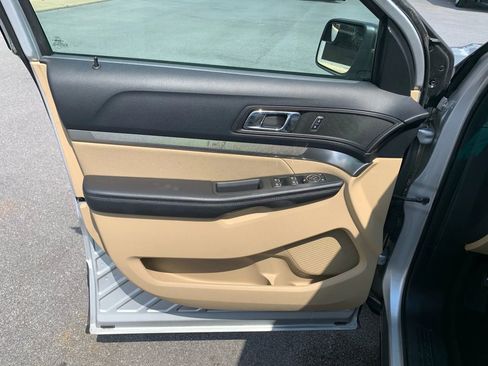 Used 2016 Ford Explorer 4WD image 8