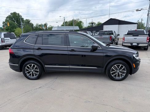 Used 2020 Volkswagen Tiguan SE w/ Panoramic Sunroof Package image 82