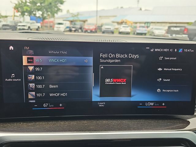 Used 2023 BMW 330i xDrive Sedan w/ Premium Package AWD/4WD image 15