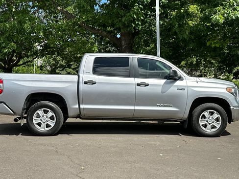 Used 2018 Toyota Tundra SR5 w/ SR5 Upgrade Package RWD image 8