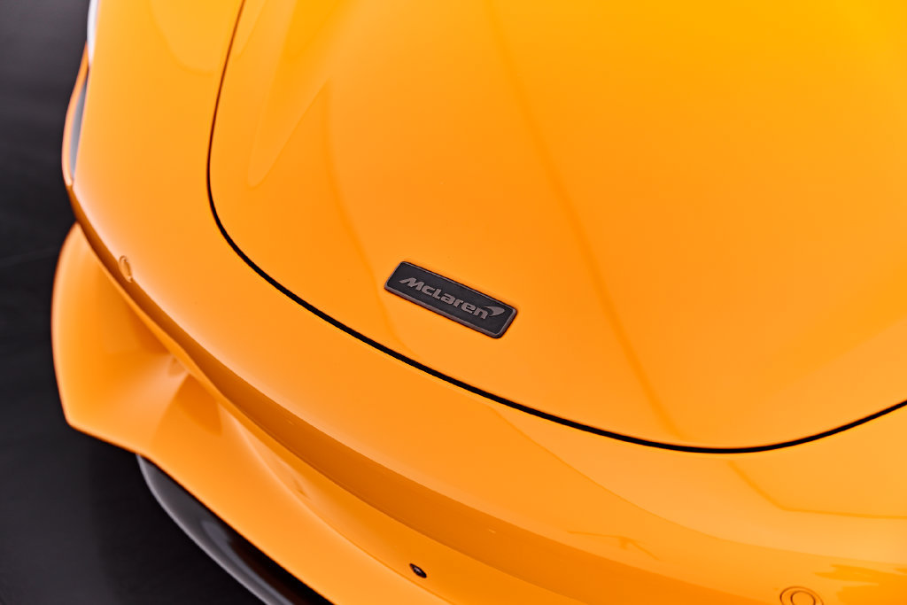 Used 2025 McLaren 750S Spider RWD image 34