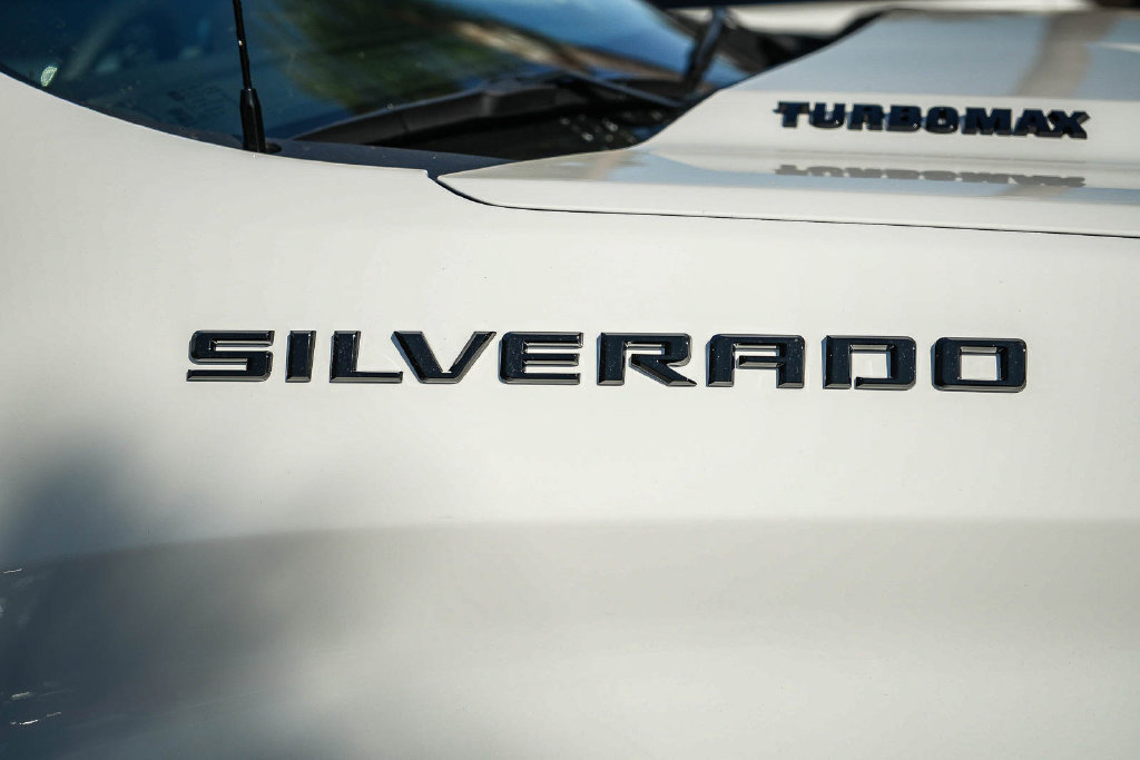 New 2026 Chevrolet Silverado 1500 LT w/ Safety Package AWD/4WD image 8