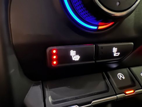 Used 2019 Chevrolet Silverado 1500 LT w/ All-Star Edition image 32