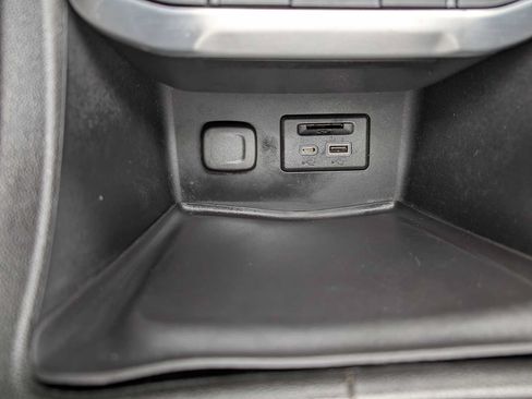 Certified 2023 GMC Acadia SLT AWD/4WD image 29