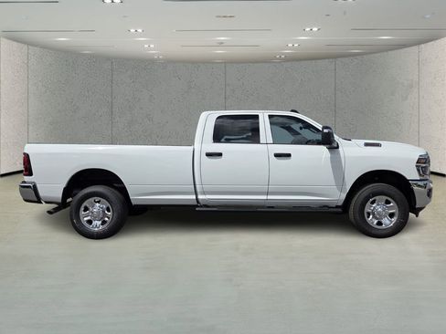 New 2026 RAM 2500 Tradesman AWD/4WD image 3