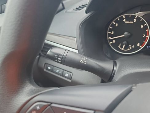 Used 2025 Nissan Altima 2.5 SV FWD image 19
