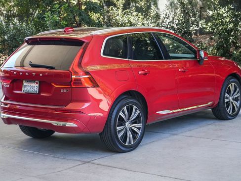 Used 2023 Volvo XC60 B5 Plus w/ Climate Package AWD/4WD image 6