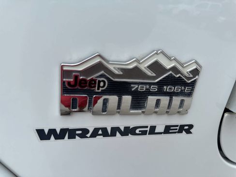 Used 2014 Jeep Wrangler Unlimited Sahara AWD/4WD image 30