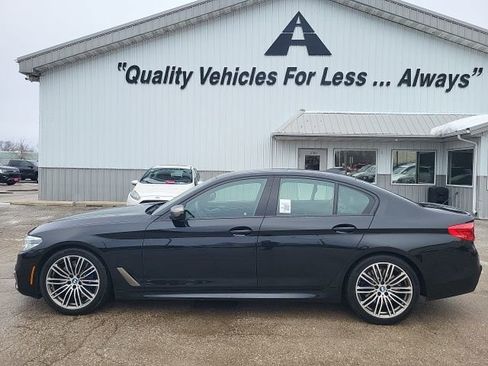 Used 2019 BMW M550i xDrive w/ Dynamic Handling Package image 25