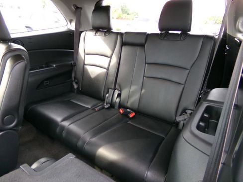 Used 2022 Honda Pilot Touring image 37