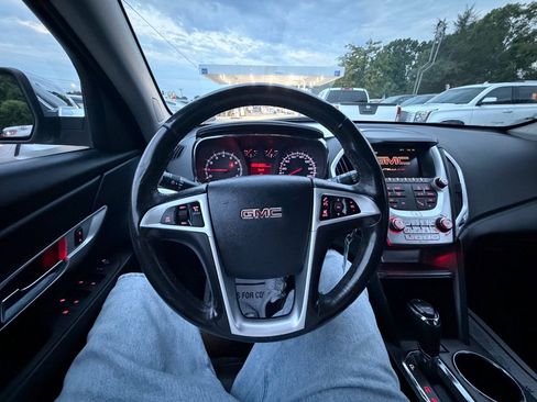 Used 2017 GMC Terrain SLT w/ Driver Alert Package I FWD image 12