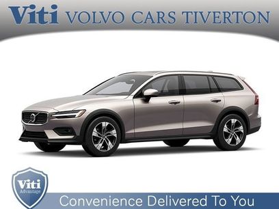New 2026 Volvo V60 B5 Cross Country Plus w/ Climate Package