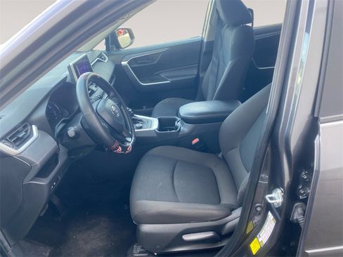 Used 2023 Toyota RAV4 LE image 9