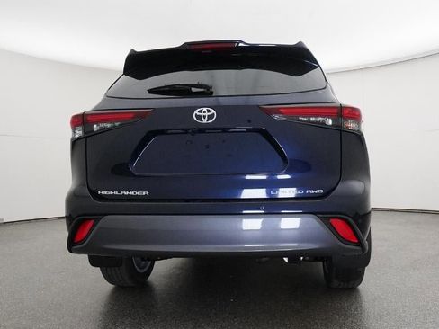 New 2026 Toyota Highlander Limited image 23