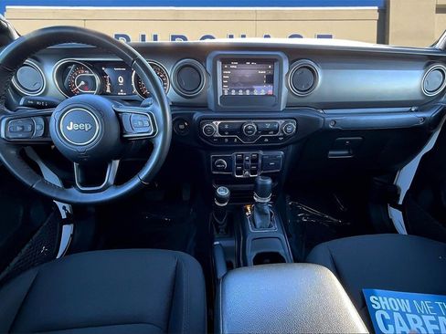 Used 2022 Jeep Gladiator Sport image 8