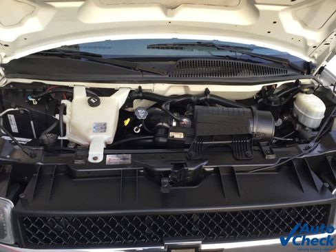 Used 2011 Chevrolet Express 3500 image 30