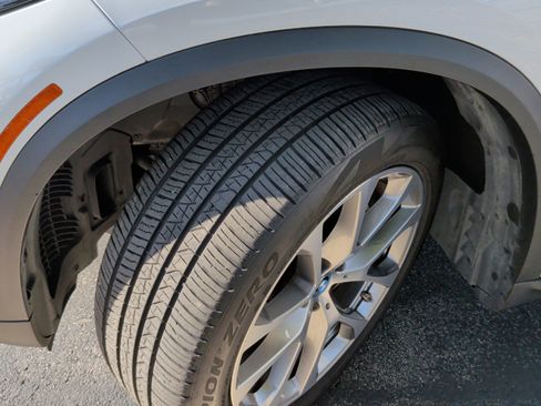 Certified 2024 BMW X5 xDrive50e image 13