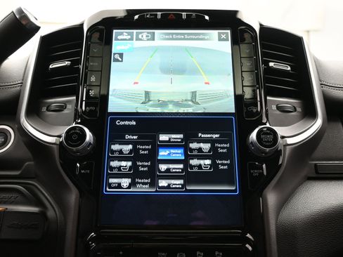 Used 2020 RAM 3500 Laramie w/ Night Edition image 31