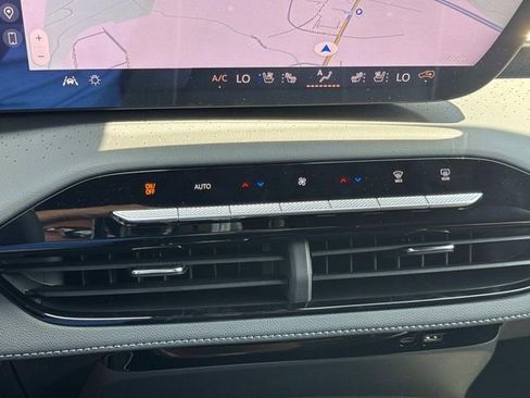 New 2026 Buick Enclave Avenir w/ Super Cruise Package image 38