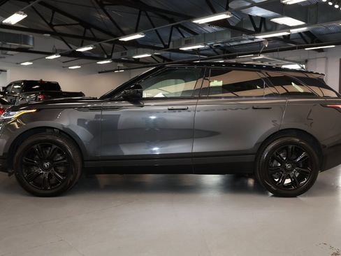Used 2023 Land Rover Range Rover Velar R-Dynamic S image 4