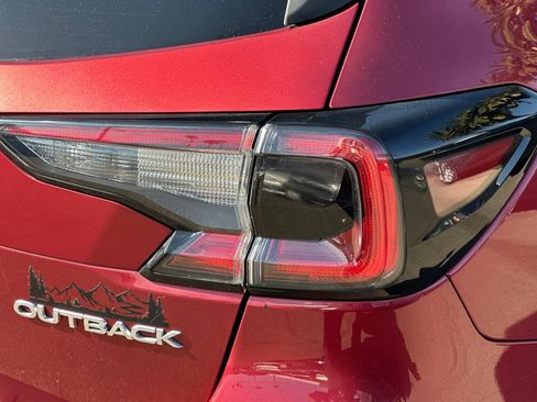 Used 2020 Subaru Outback Premium AWD/4WD image 28