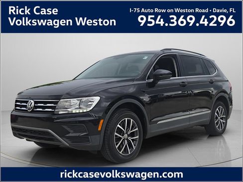 Used 2020 Volkswagen Tiguan SE FWD image 1
