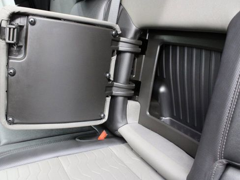 Used 2023 Chevrolet Silverado 1500 ZR2 w/ Technology Package image 74