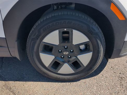 New 2026 Hyundai Santa Fe SE image 9