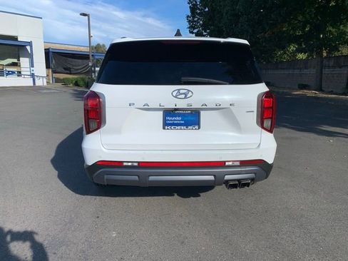Used 2023 Hyundai Palisade SEL w/ Cargo Package image 5