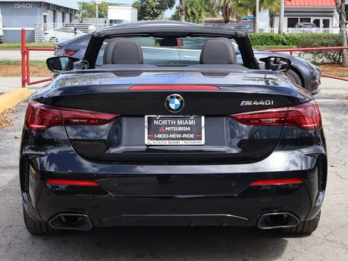 Used 2025 BMW M440i Convertible w/ Premium Package RWD image 16