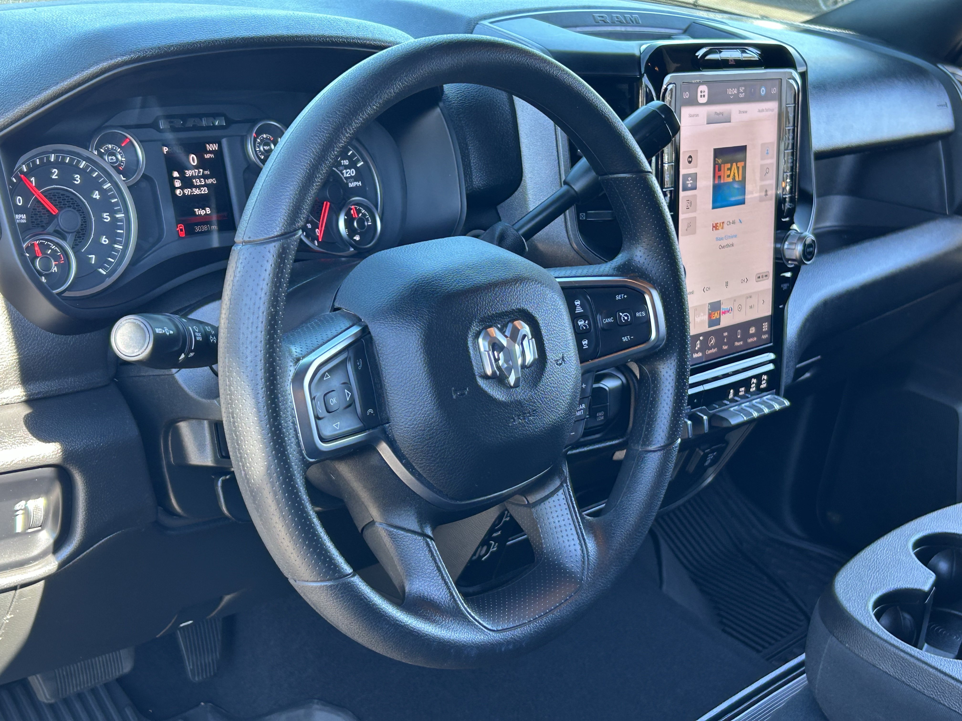 Certified 2025 RAM 2500 Tradesman AWD/4WD image 22