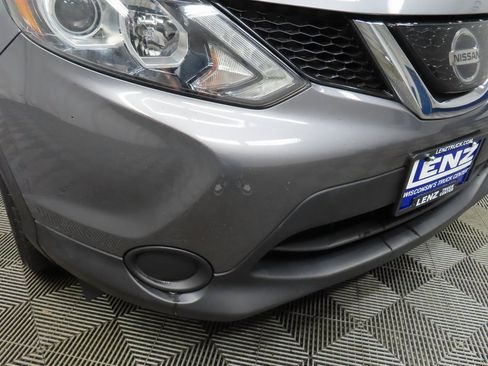 Used 2019 Nissan Rogue Sport SV image 38