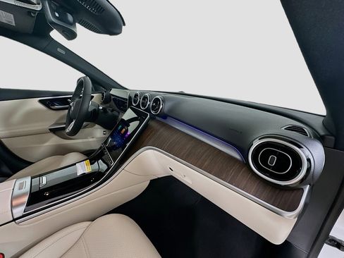 Used 2026 Mercedes-Benz C 300 4MATIC Sedan image 38