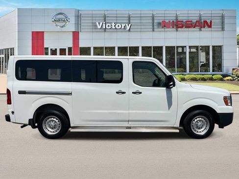 Used 2018 Nissan NV 3500 S RWD image 2