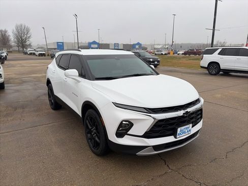 Used 2023 Chevrolet Blazer LT w/ Sound & Technology Package image 8