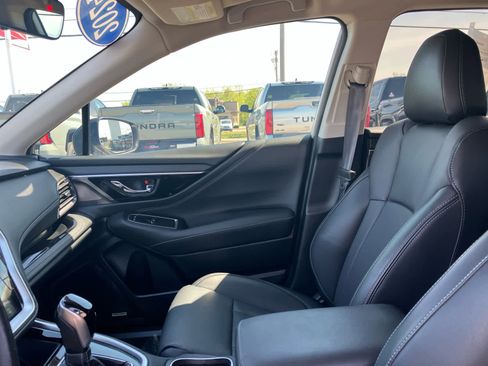 Used 2024 Subaru Outback Limited AWD/4WD image 10