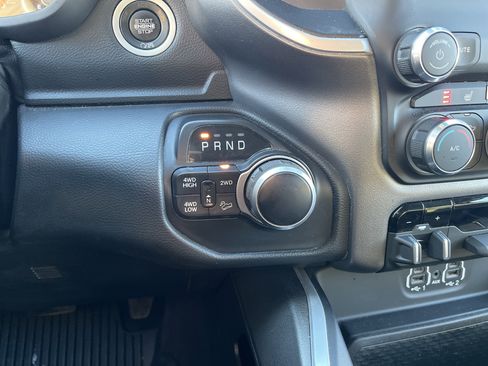 Used 2020 RAM 2500 Big Horn w/ Level 2 Equipment Group image 21