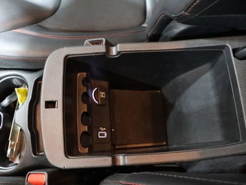 Used 2018 Jeep Cherokee Trailhawk w/ Comfort/Convenience Group image 32