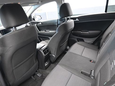 Used 2020 Kia Sportage LX w/ LX Popular Package image 31