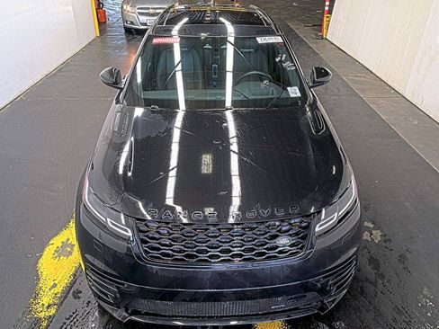 Used 2022 Land Rover Range Rover Velar R-Dynamic S image 8