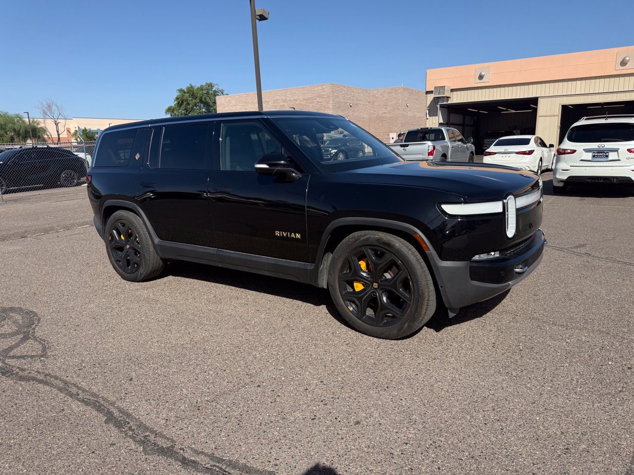 Used 2023 Rivian R1S Adventure Quad AWD/4WD image 3