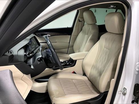 Used 2022 Buick Envision Avenir w/ Technology Package II FWD image 31