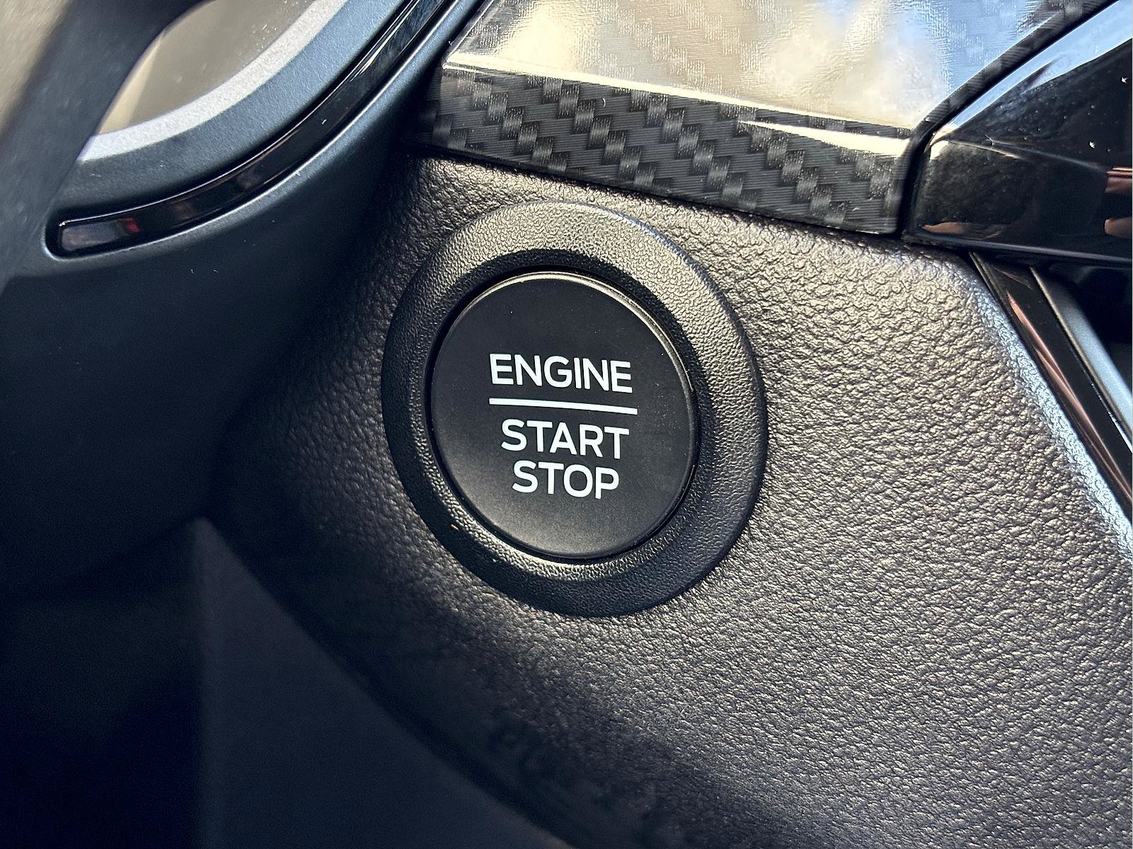 Used 2025 Ford Escape ST-Line Select AWD/4WD image 19