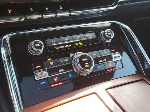 Used 2022 Lincoln Navigator L Reserve image 23